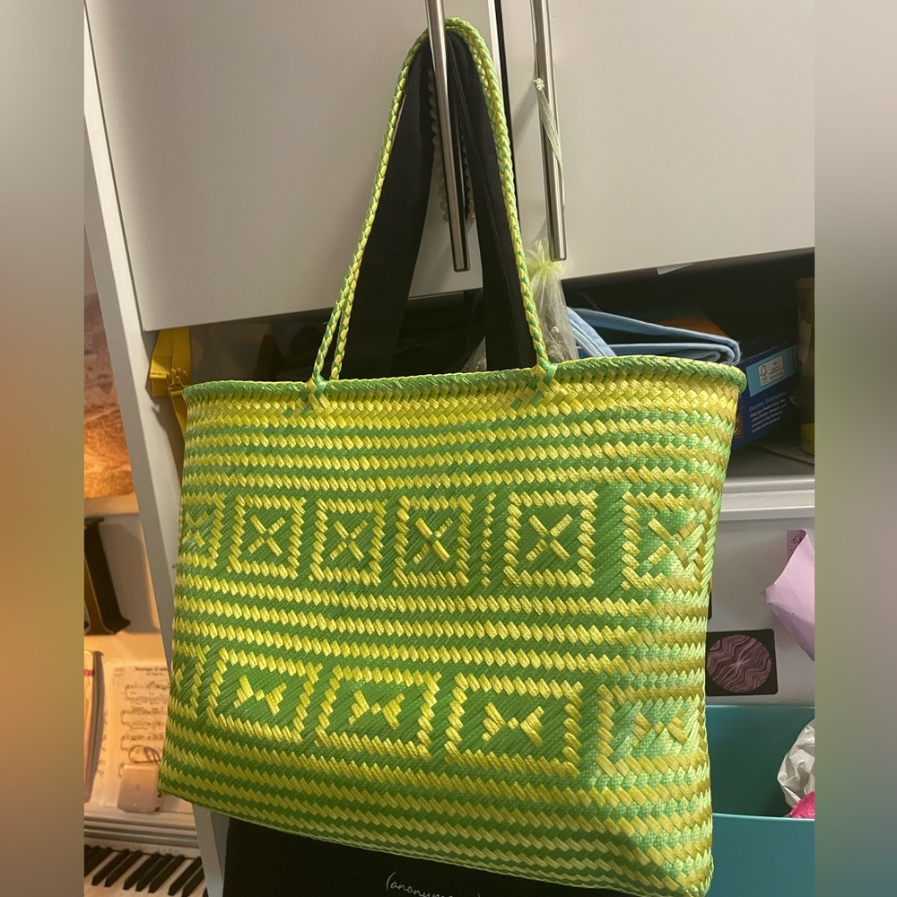 HANDWOVEN AND SUSTAINABLE MEDIUM Green and yellow TOTE BAG, MEXICAN